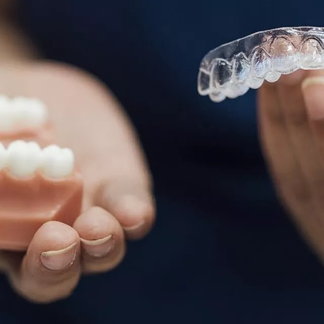 Braces vs. Invisalign. Which is the Right Choice for You?